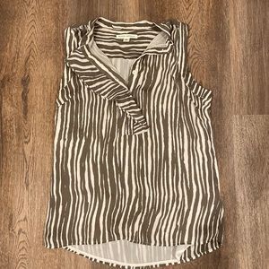 Banana Republic Sleeveless Top with v-neck and buttons